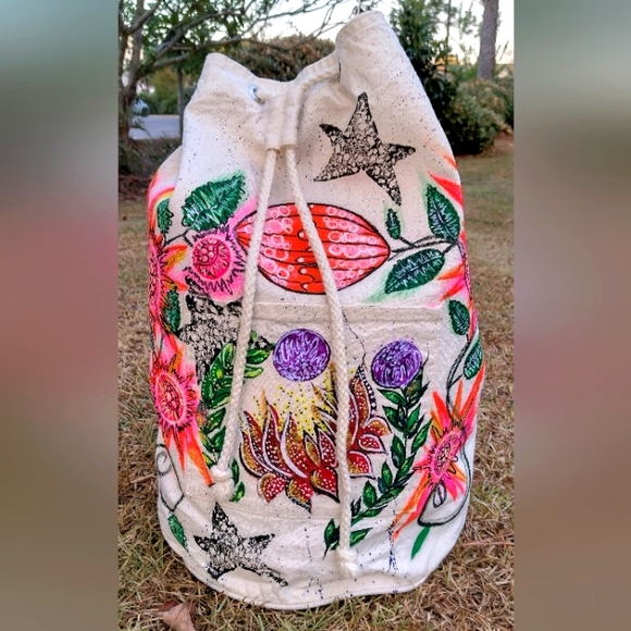 backpack - Picture 13 of 16